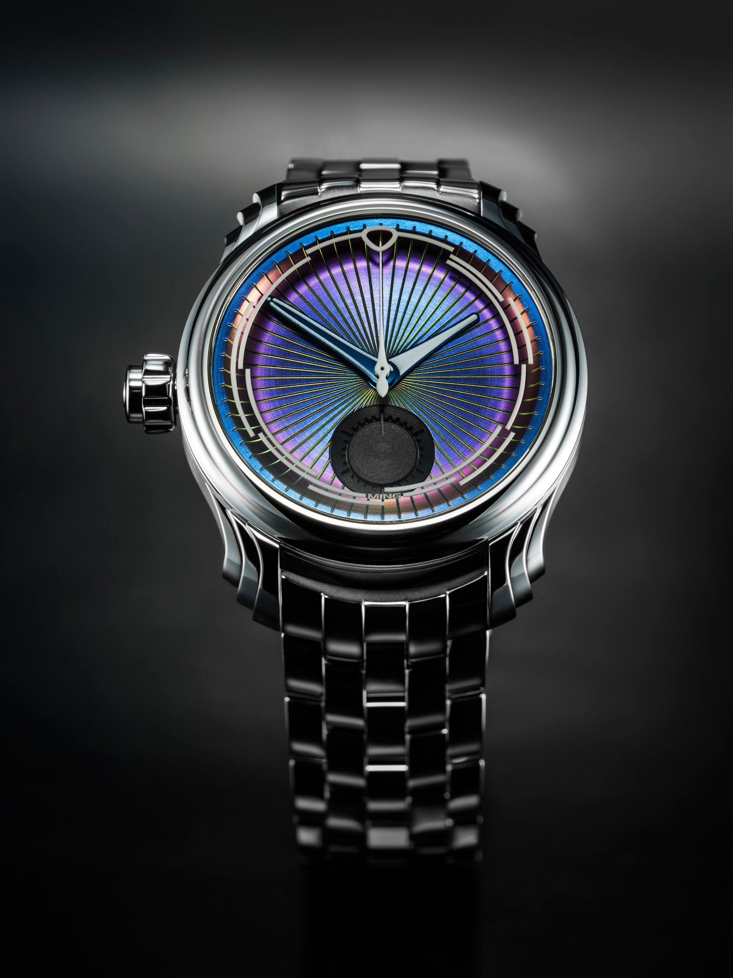 MING 57.04 Iris