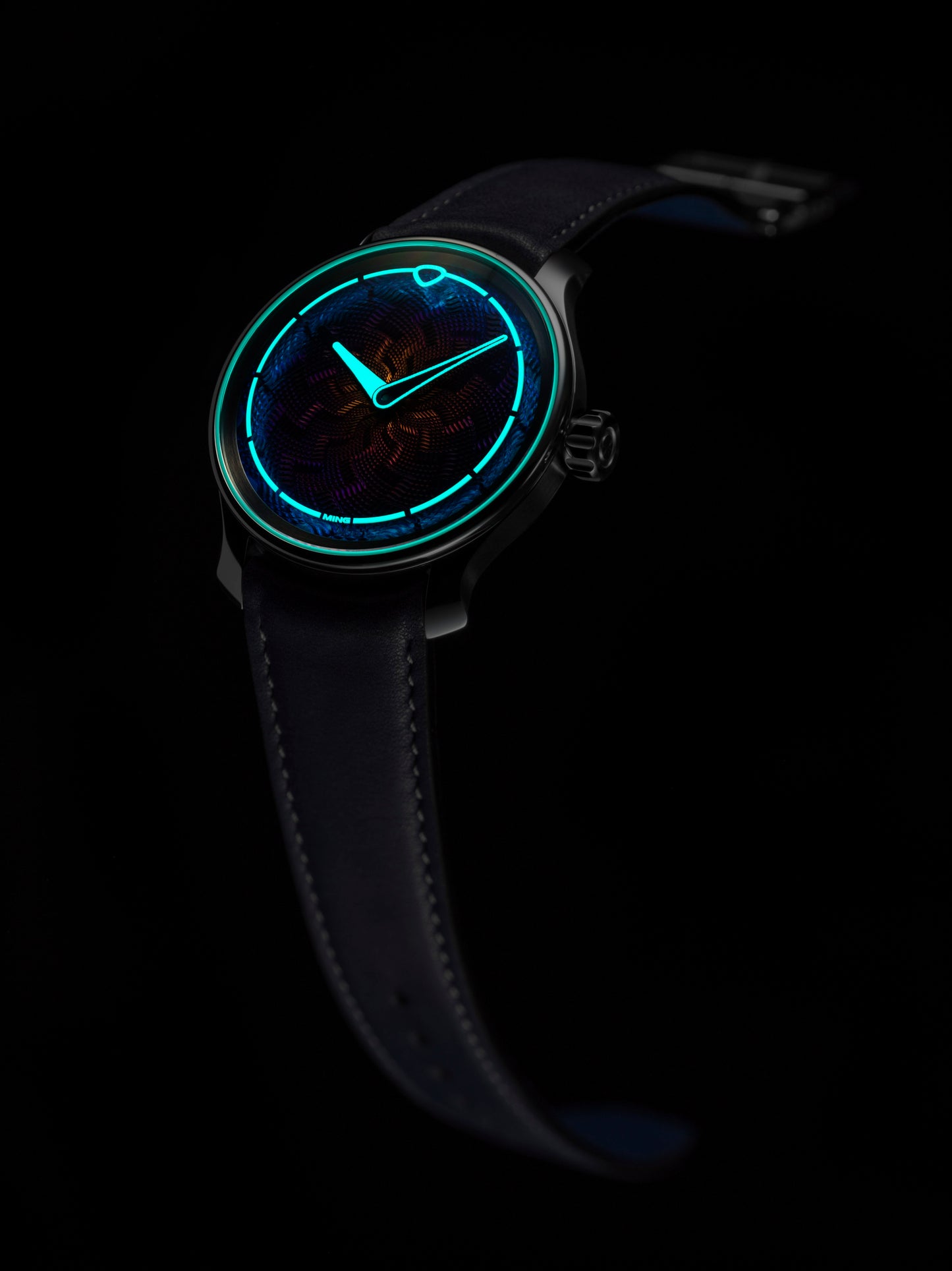 MING 37.06 Lightning