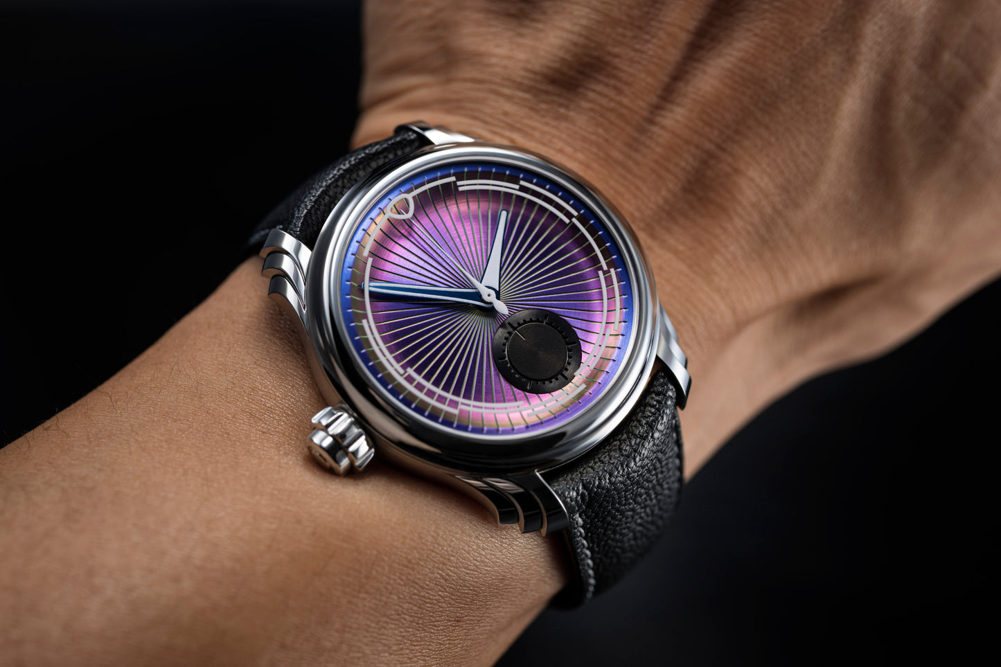 MING 57.04 Iris